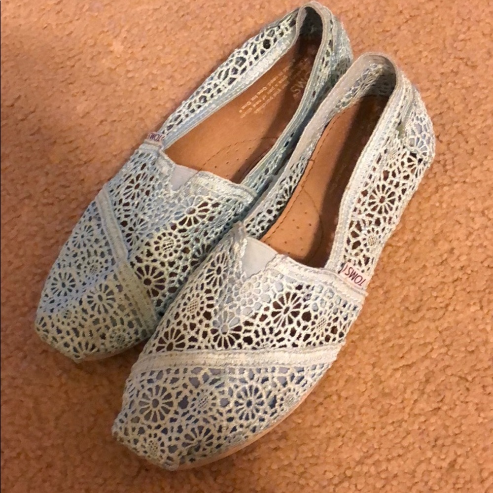 Women’s Toms
